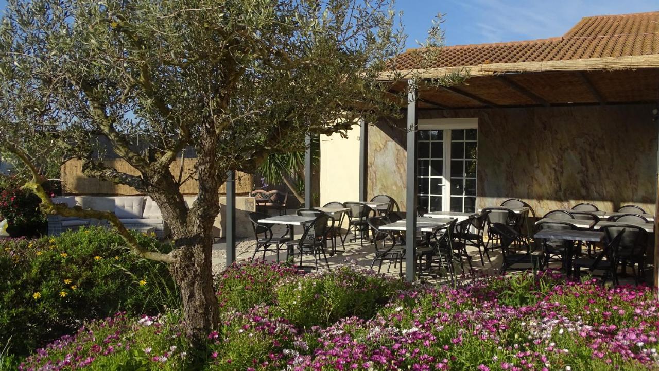 Hotel des Granges Arles Exterior foto